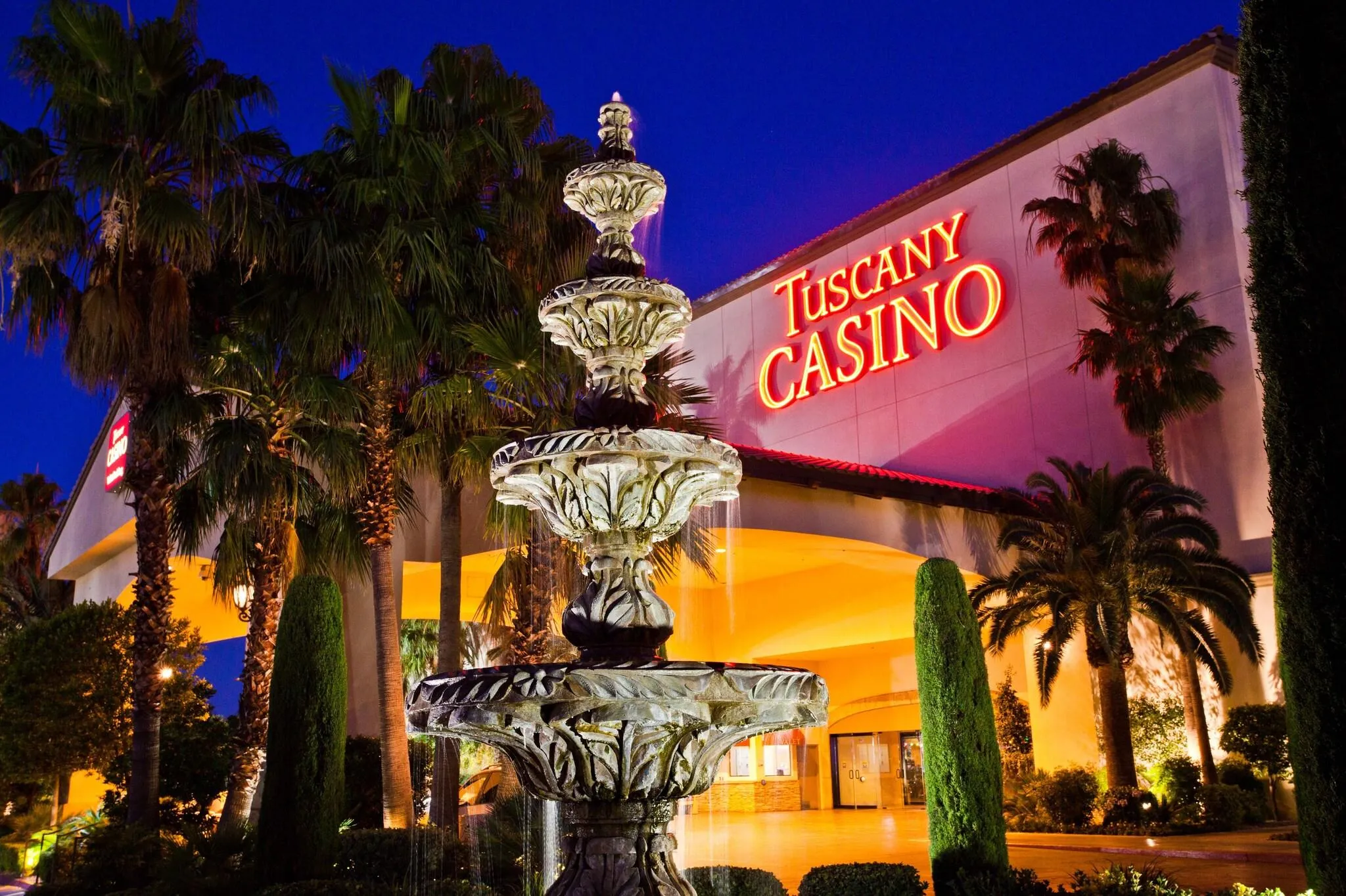 Digital leisure during a quiet pause in a casino resort stay